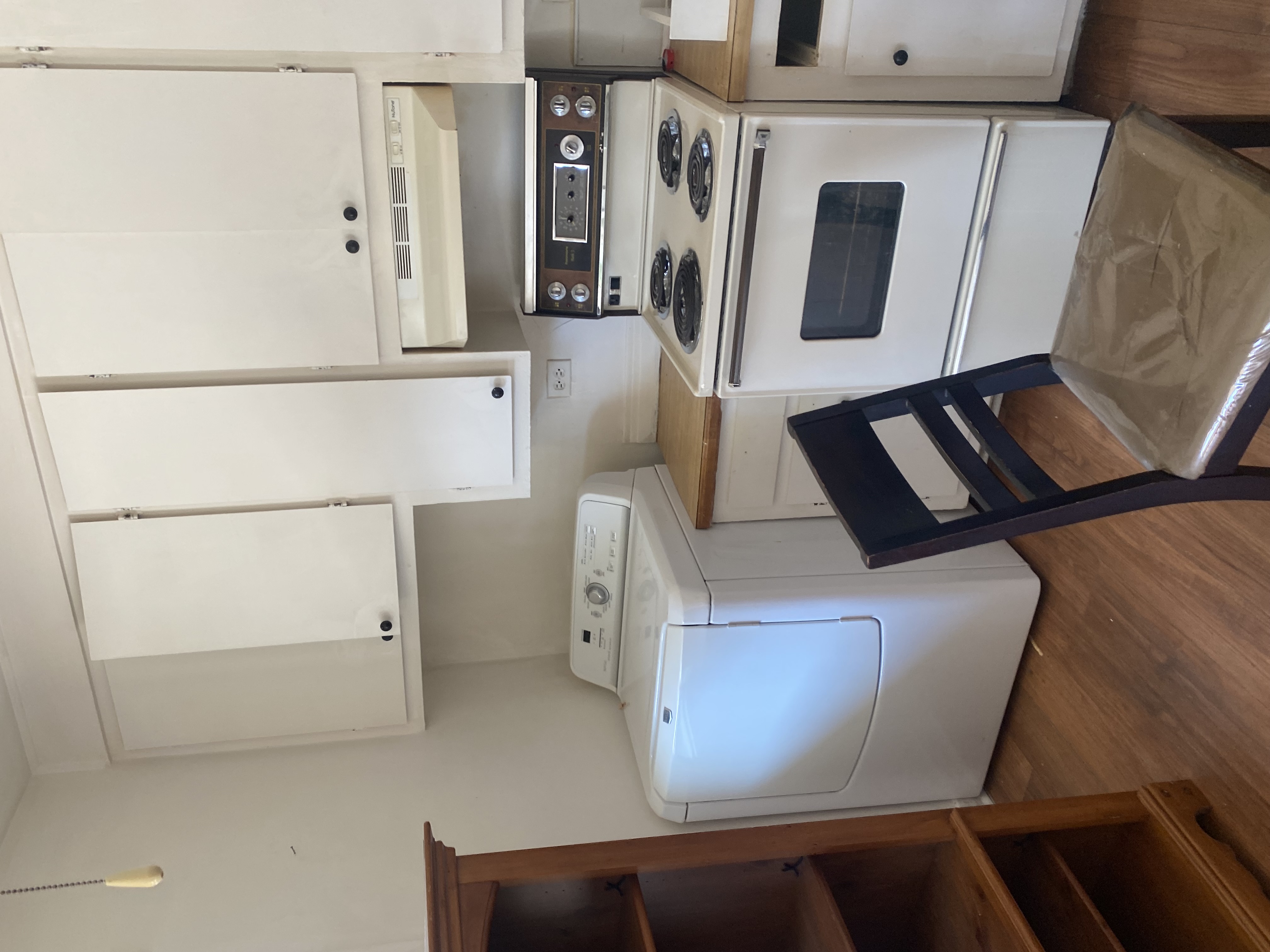 Photo 4 - 3 1/2 a louer electro inclus