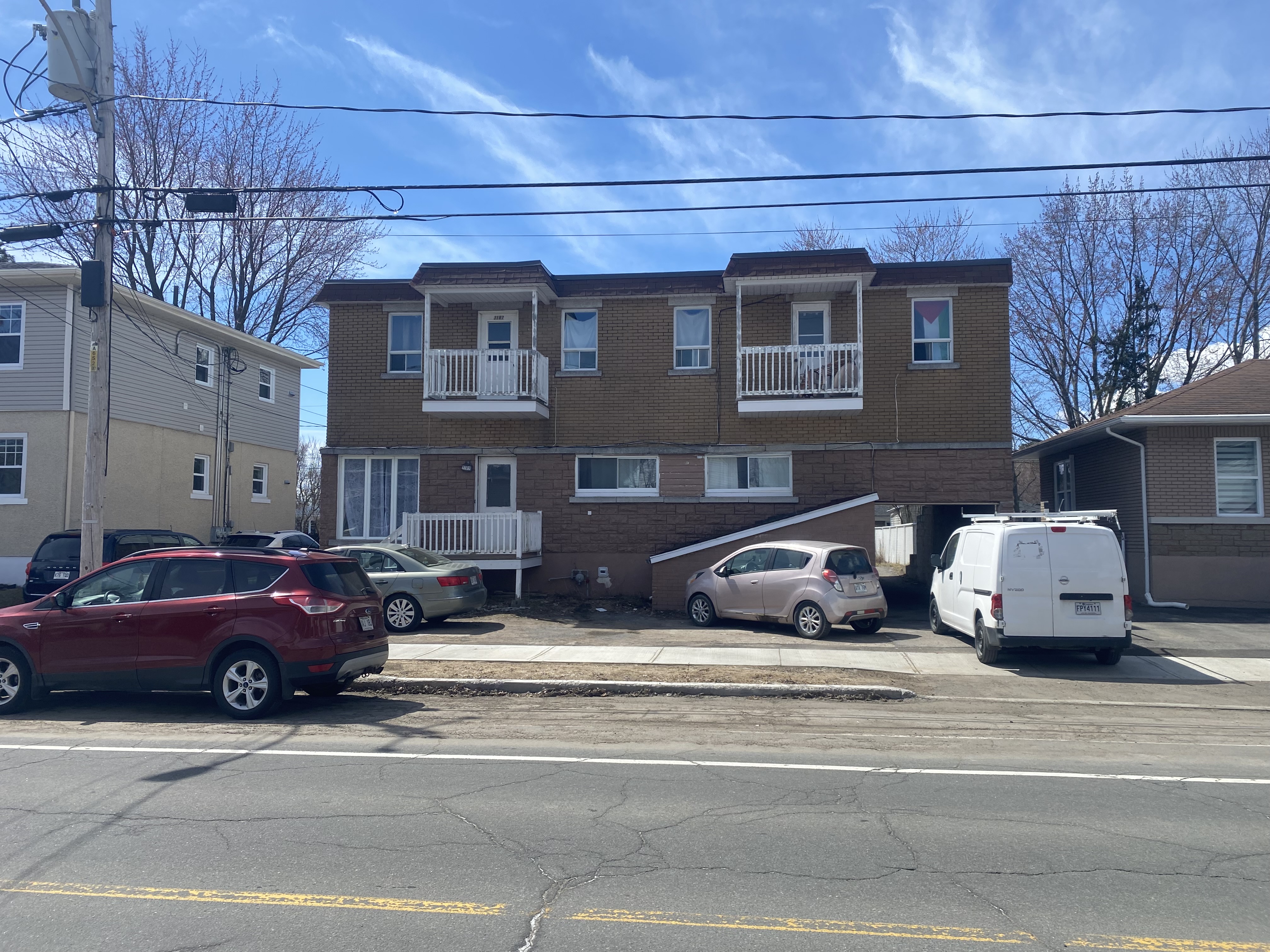 3 1/2 -2 1/2 logement meublé